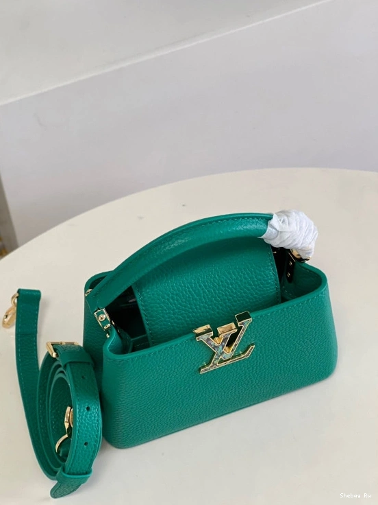 VUITTON LOUIS CAPUCINES MINI 0811